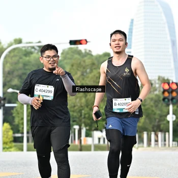 Runner Photo 2394305
