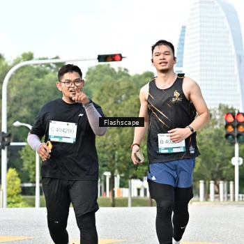 Runner Photo 2394306