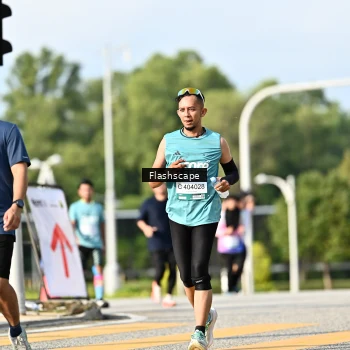 Runner Photo 2394562