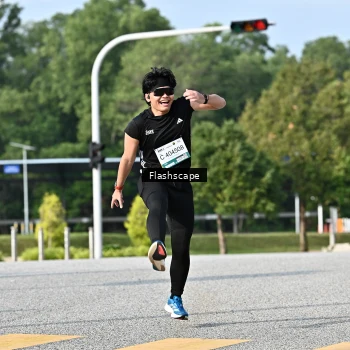 Runner Photo 2394600