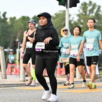 Runner Photo 2394621