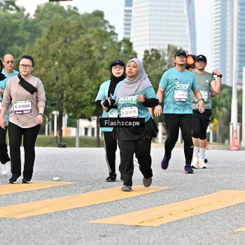 Runner Photo 2394644