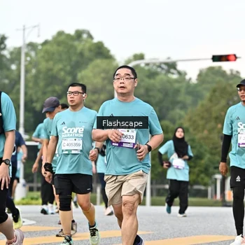 Runner Photo 2395178