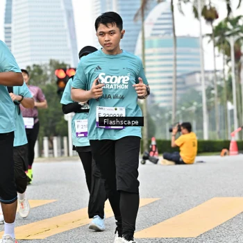 Runner Photo 2395337