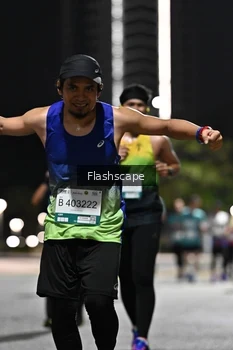 Runner Photo 2395855