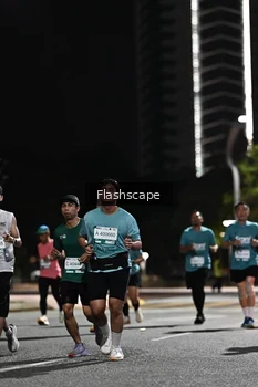 Runner Photo 2395860