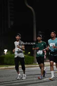 Runner Photo 2395865