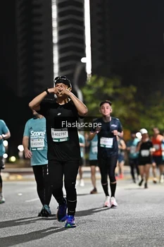 Runner Photo 2395876