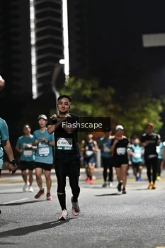 Runner Photo 2395878