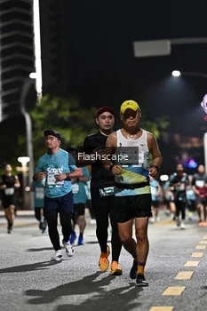 Runner Photo 2395891