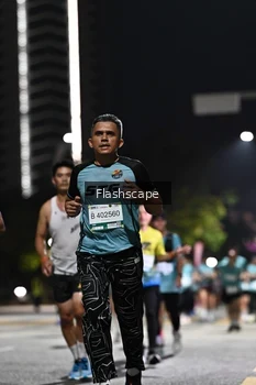 Runner Photo 2395935