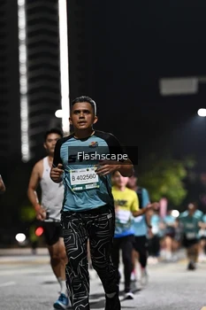 Runner Photo 2395937
