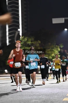 Runner Photo 2395938