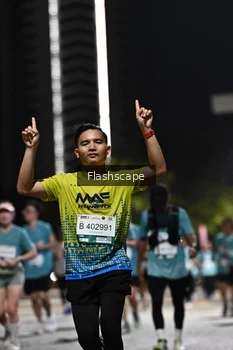 Runner Photo 2395939