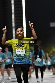 Runner Photo 2395940