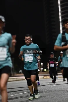 Runner Photo 2395946