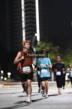Runner Photo 2395960