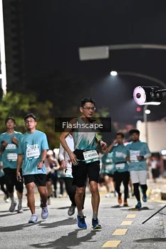 Runner Photo 2395981