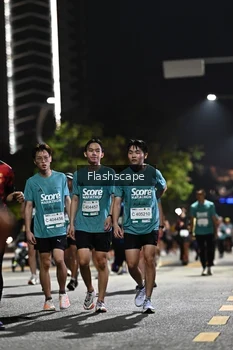 Runner Photo 2396001