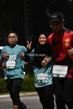Runner Photo 2396007