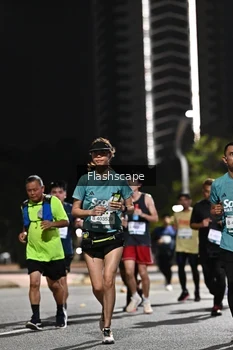 Runner Photo 2396015