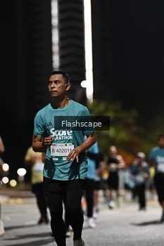 Runner Photo 2396017