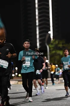 Runner Photo 2396020