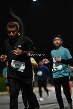 Runner Photo 2396023