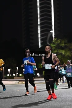 Runner Photo 2396032