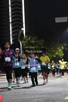 Runner Photo 2396036