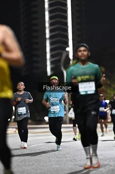 Runner Photo 2396038