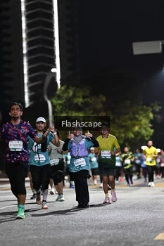Runner Photo 2396039