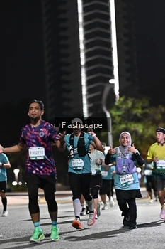 Runner Photo 2396043