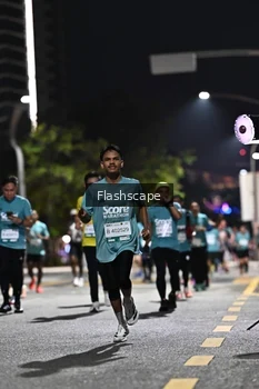Runner Photo 2396053