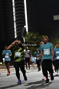 Runner Photo 2396059