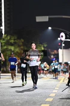 Runner Photo 2396060