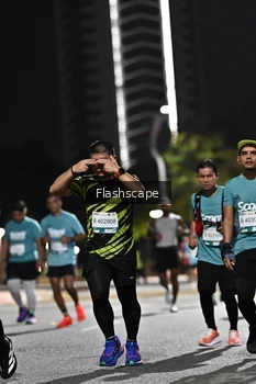 Runner Photo 2396063