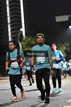 Runner Photo 2396065
