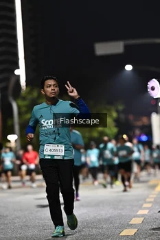 Runner Photo 2396069