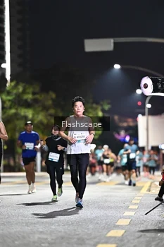 Runner Photo 2396071