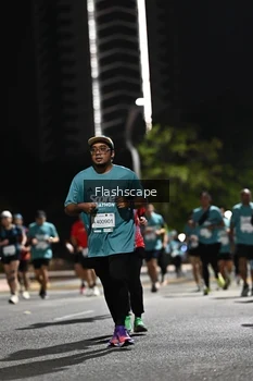 Runner Photo 2396076