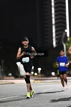 Runner Photo 2396082