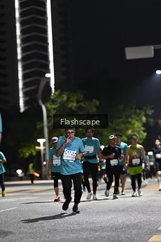 Runner Photo 2396106