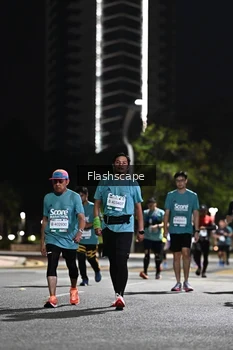 Runner Photo 2396110