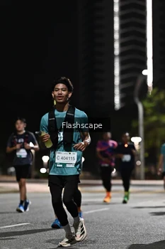Runner Photo 2396120