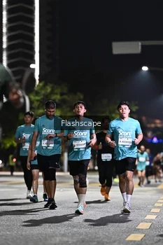 Runner Photo 2396123