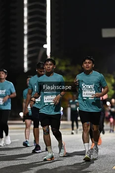 Runner Photo 2396125
