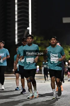 Runner Photo 2396127