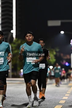 Runner Photo 2396130