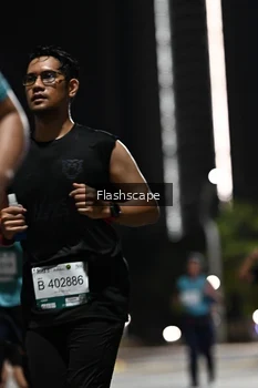 Runner Photo 2396132